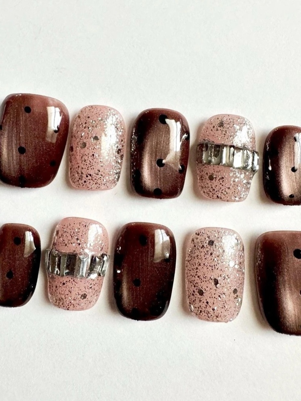 Brown & Nude Pink Cat Eye Finish Press On Nails
